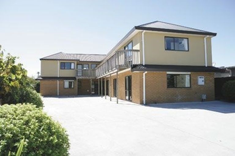 Photo of property in 35 Jones Crescent, Melville, Hamilton, 3206