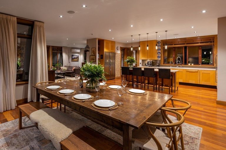 Photo of property in 19 Tosswill Road, Tahunanui, Nelson, 7011