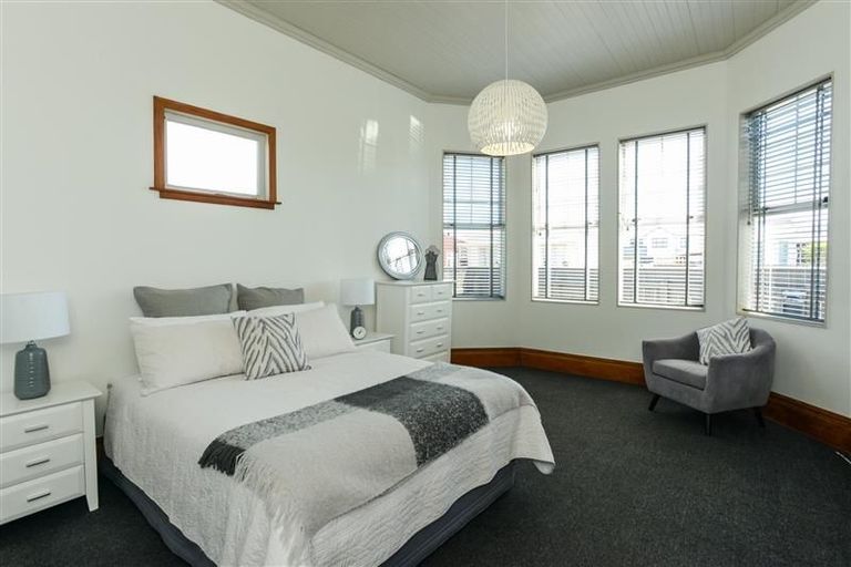 Photo of property in 6 Latham Street, Napier South, Napier, 4110