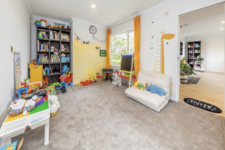 Photo of property in 2 Robina Court, Burswood, Auckland, 2013