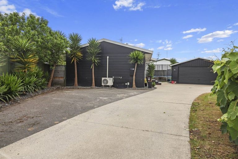 Photo of property in 19a Doncaster Drive, Papamoa Beach, Papamoa, 3118