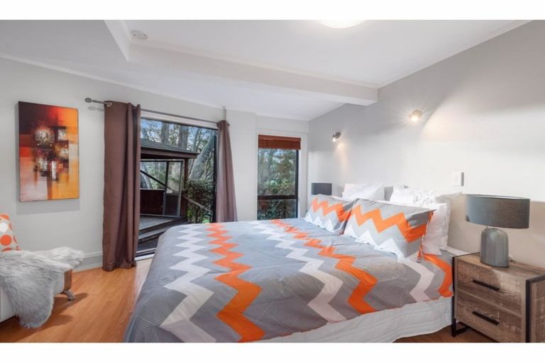 Photo of property in 29 Glencoe Road, Browns Bay, Auckland, 0630