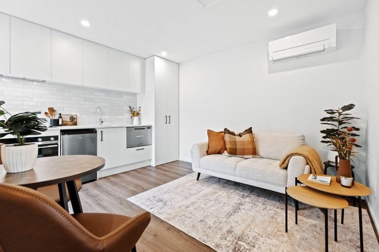 Photo of property in 37 Woodpecker Street, Lake Hawea, 9382