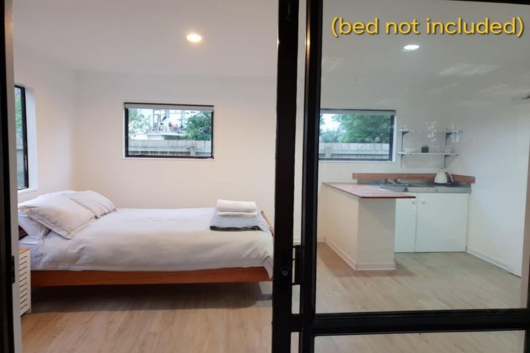 Photo of property in 7 Sullivan Avenue, Mangere Bridge, Auckland, 2022