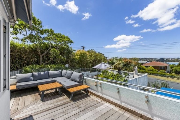 Photo of property in 21a Monyash Road, Manly, Whangaparaoa, 0930