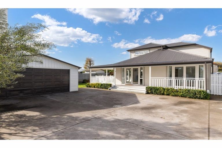 Photo of property in 142 Bower Avenue, New Brighton, Christchurch, 8083