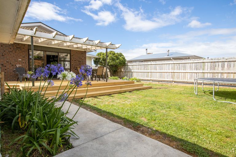 Photo of property in 5 Madden Place, Solway, Masterton, 5810