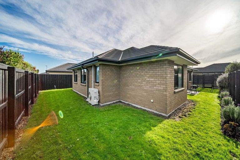 Photo of property in 32 Wallingford Crescent, Rolleston, 7615