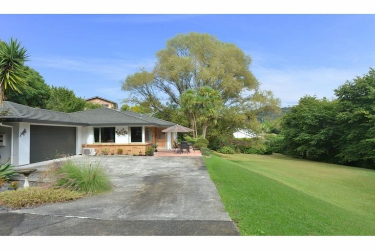 Photo of property in 13 Ngahere Drive, Horahora, Whangarei, 0110