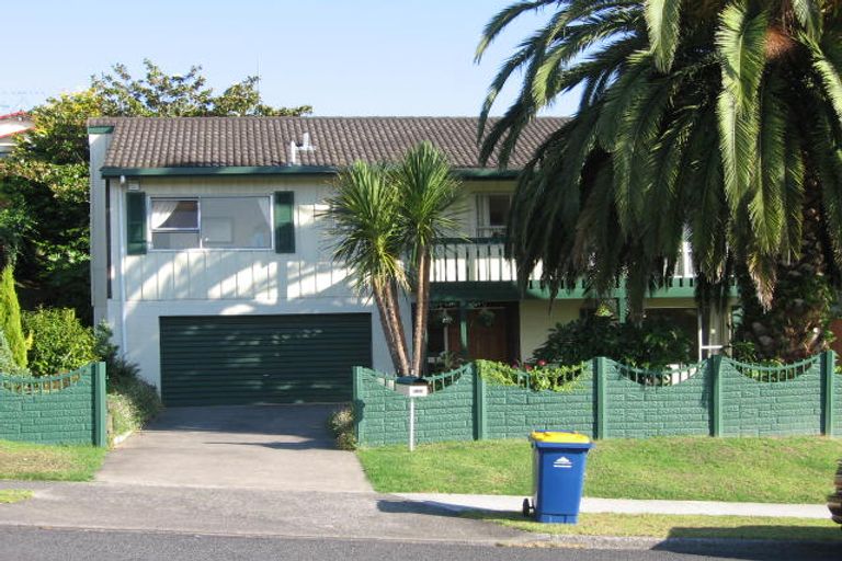 Photo of property in 133 Stapleford Crescent, Browns Bay, Auckland, 0630