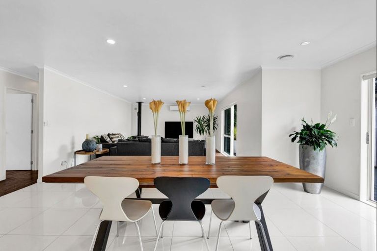 Photo of property in 24 Moulton Street, Moturoa, New Plymouth, 4310