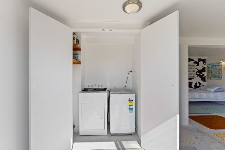 Photo of property in 70 William Street, Waikanae Beach, Waikanae, 5036