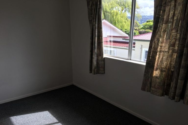 Photo of property in 28g Leighton Avenue, Waiwhetu, Lower Hutt, 5010