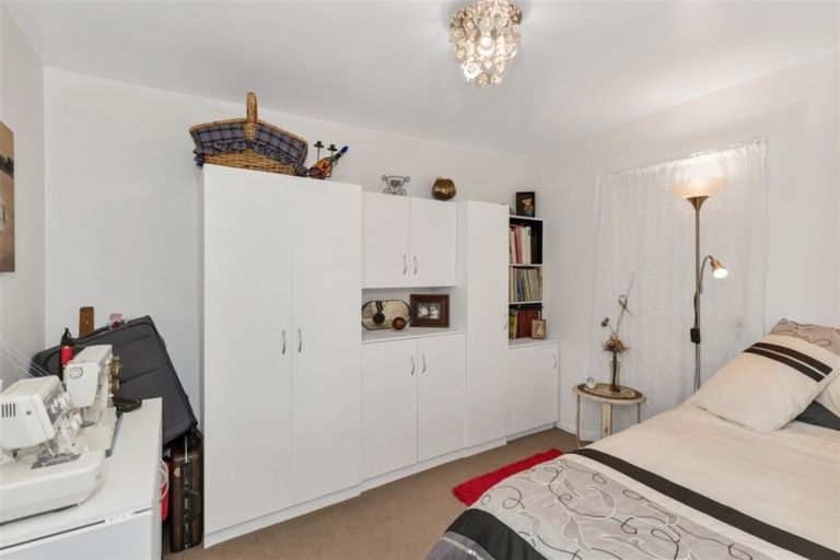 Photo of property in 32 Chamberlain Avenue, Amberley, 7481