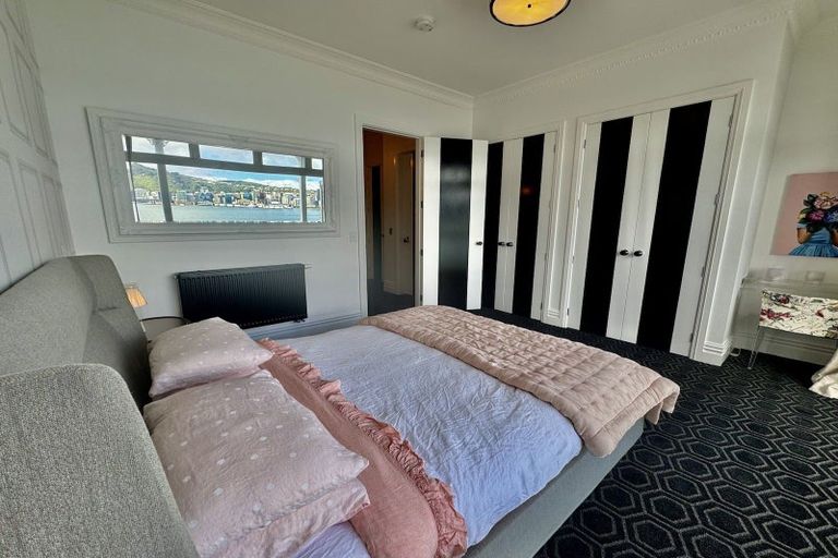 Photo of property in 322 Oriental Parade, Oriental Bay, Wellington, 6011