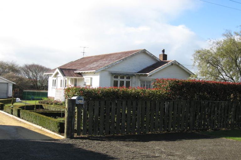 Photo of property in 120 Solway Crescent, Solway, Masterton, 5810