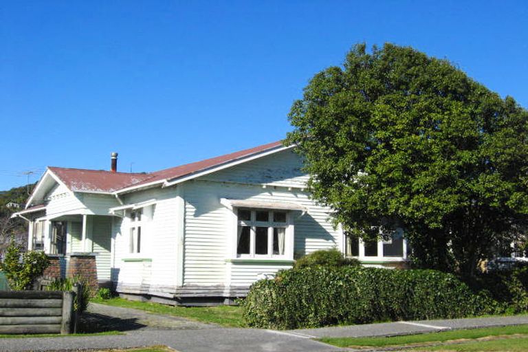 Photo of property in 53 Palmerston Street, Greymouth, 7805