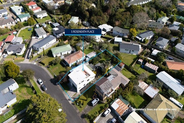 Photo of property in 5 Roseneath Place, Birkdale, Auckland, 0626