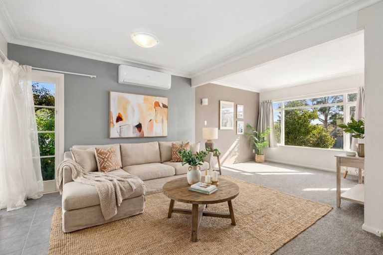 Photo of property in 93 Sylvan Avenue, Northcote, Auckland, 0627