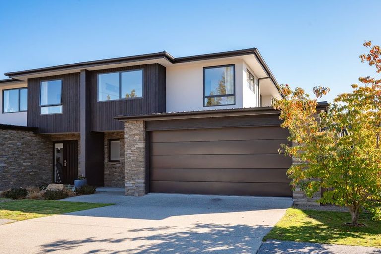 Photo of property in 45 Tenby Street, Wanaka, 9305