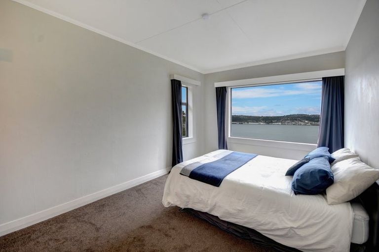 Photo of property in 2 Doon Street, Vauxhall, Dunedin, 9013