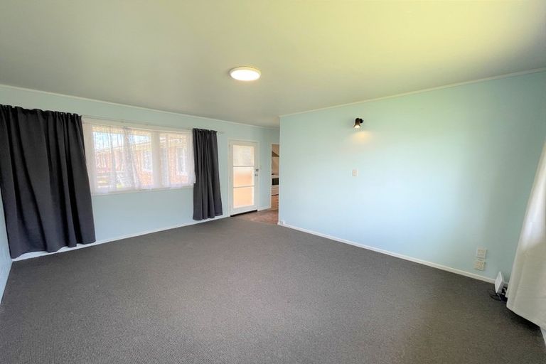 Photo of property in 3 Norman Spencer Drive, Papatoetoe, Auckland, 2104
