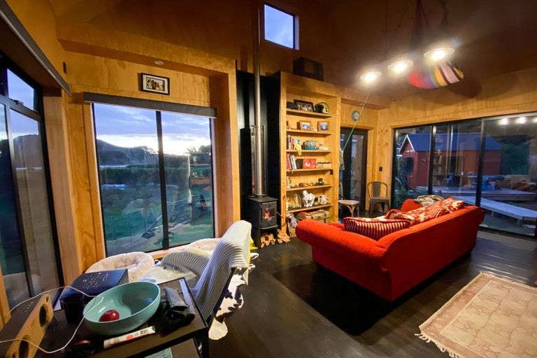 Photo of property in 160 Te Mahoe Road, Mokau, 4376