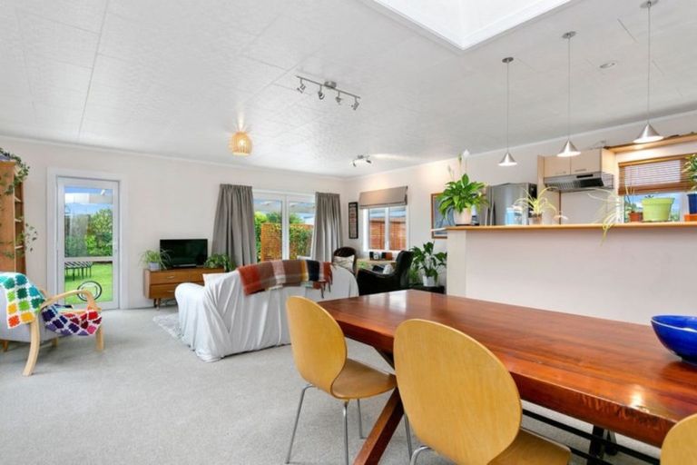 Photo of property in 12 Glover Street, Leamington, Cambridge, 3432