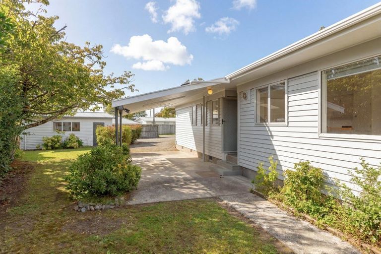 Photo of property in 170 High Street South, Carterton, 5713