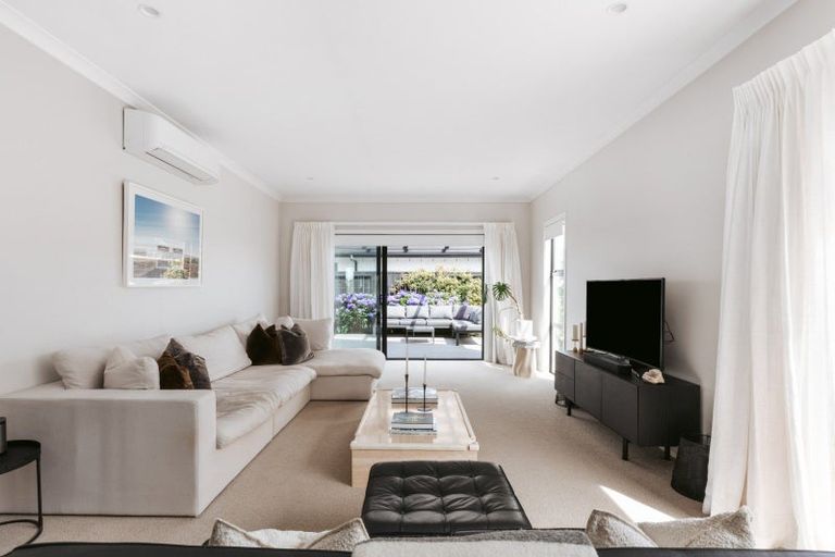 Photo of property in 1 Coolgardie Close, Papamoa, 3118