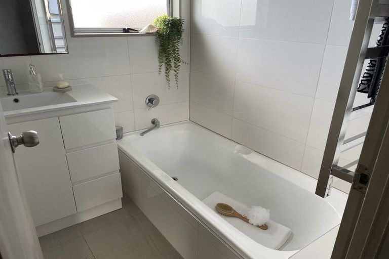 Photo of property in 183 Coxhead Road, Wattle Downs, Auckland, 2103