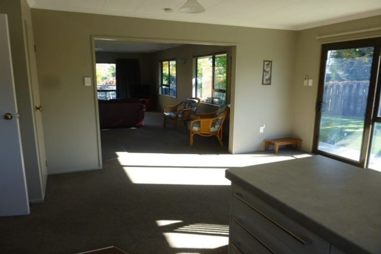 Photo of property in 144 Beacon Point Road, Wanaka, 9305