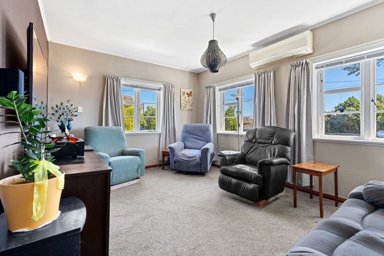 Photo of property in 34 Princes Street, Levin, 5510