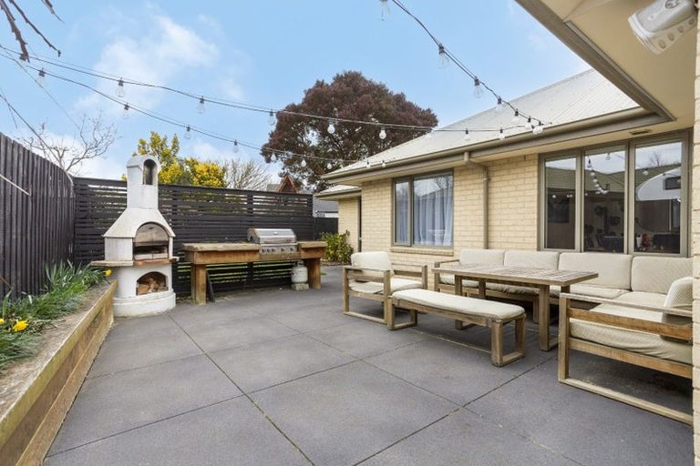 Photo of property in 110 Royal Park Drive, Parklands, Christchurch, 8083