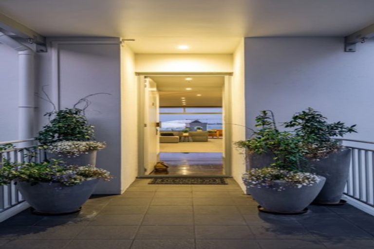 Photo of property in The Galleries, 28/23 Graham Street, Auckland Central, Auckland, 1010