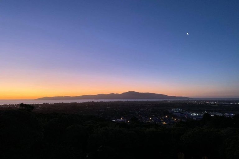 Photo of property in 7 Ocean Vista Lane, Paraparaumu, 5032