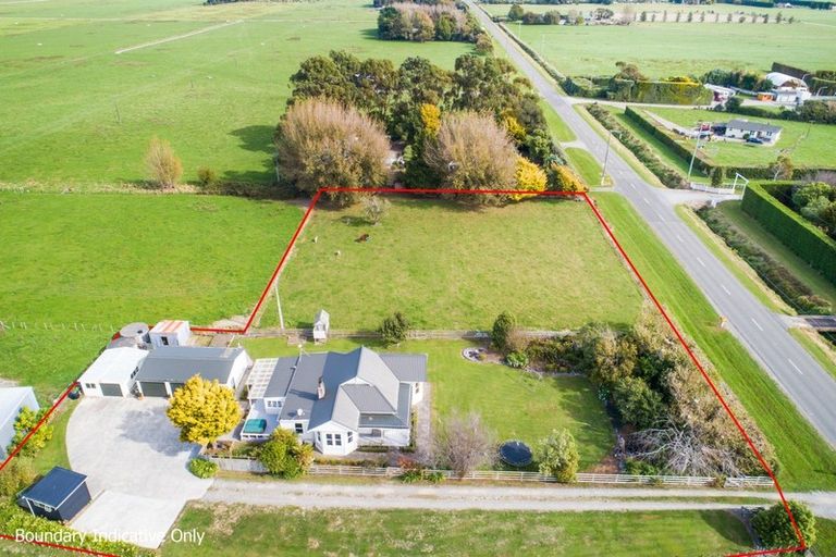 Photo of property in 981 Kairanga Bunnythorpe Road, Kairanga, Palmerston North, 4475