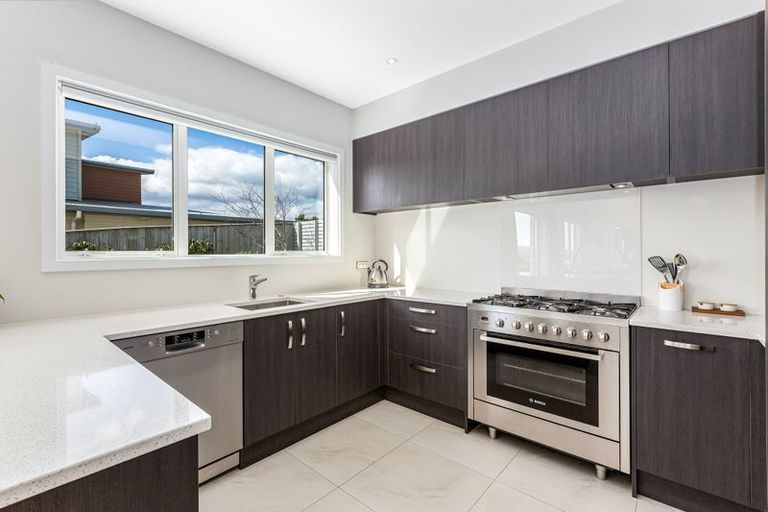 Photo of property in 135 Endeavour Drive, Whitby, Porirua, 5024