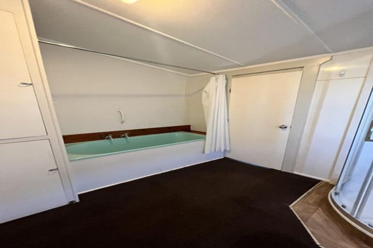 Photo of property in 19 Nash Parade, Foxton Beach, Foxton, 4815