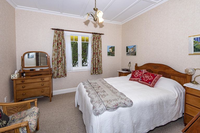 Photo of property in 2 Henry Street, Kensington, Whangarei, 0112