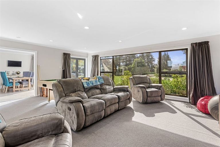 Photo of property in 1891 Oxford Road, Cust, 7471