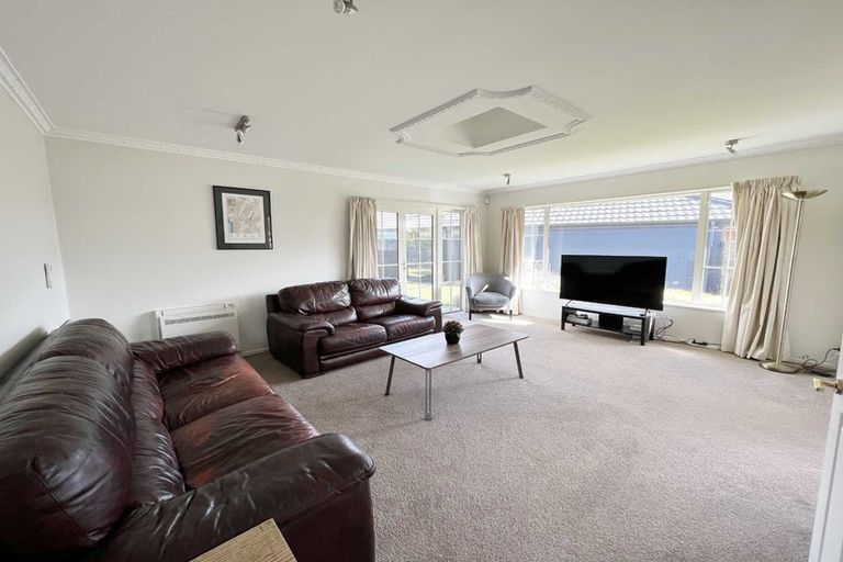 Photo of property in 51 Rempstone Drive, Halswell, Christchurch, 8025