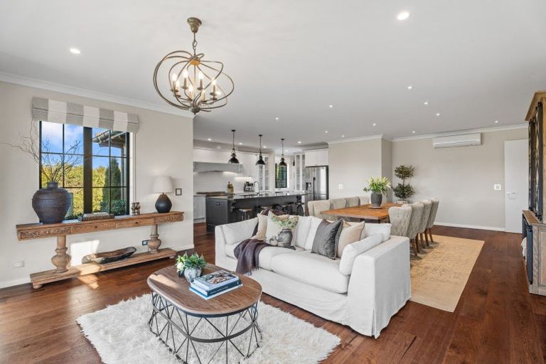 Photo of property in 61a Whitford Park Road, Whitford, Manurewa, 2576