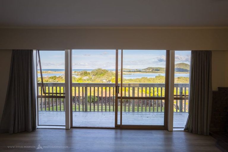 Photo of property in 21 Kakariki Road, Ngunguru, Whangarei, 0173