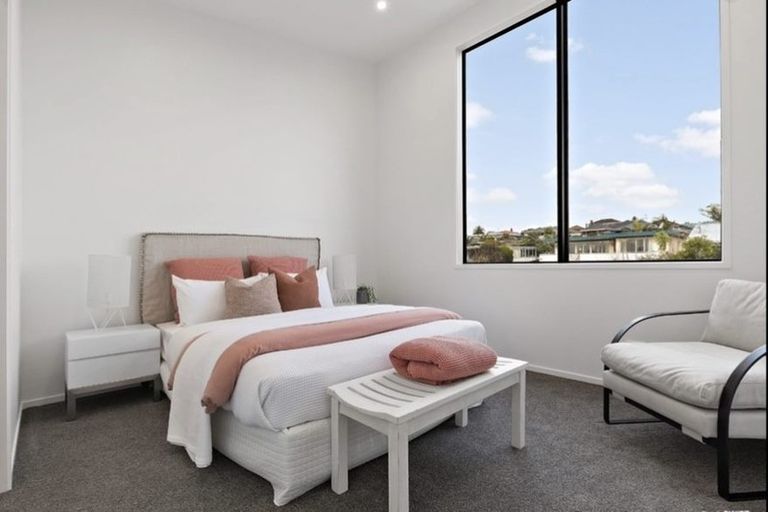 Photo of property in 31 Lewis Road, Pakuranga, Auckland, 2010