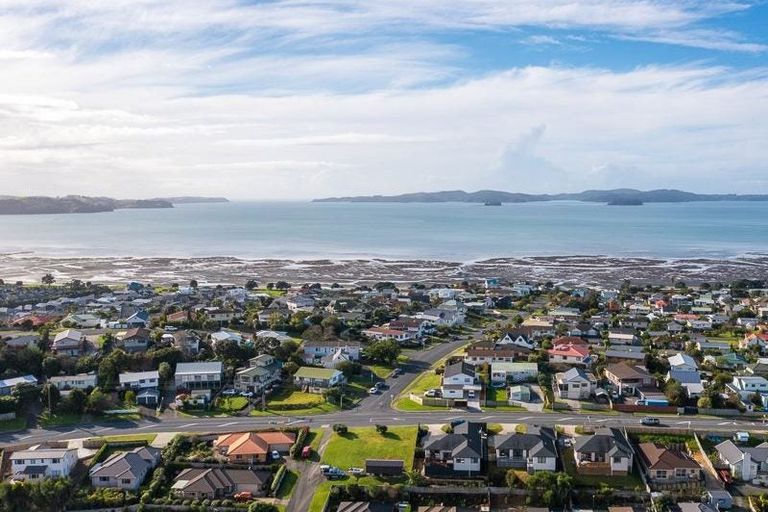 Photo of property in 11 Hewson Drive, Snells Beach, 0920