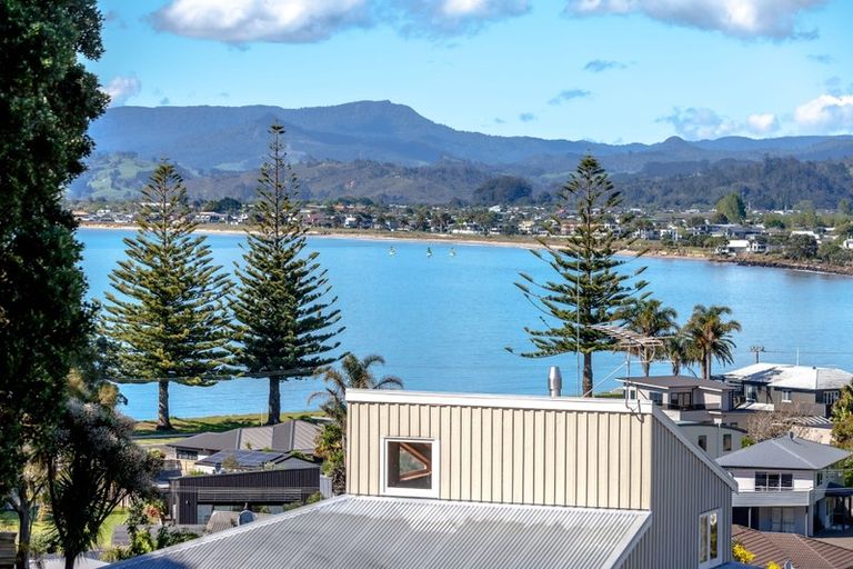 Photo of property in 13 Puriri Place, Whitianga, 3510