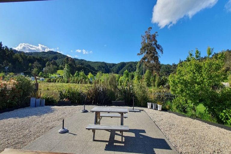 Photo of property in 2 Kahu Close, Kaiteriteri, Motueka, 7197