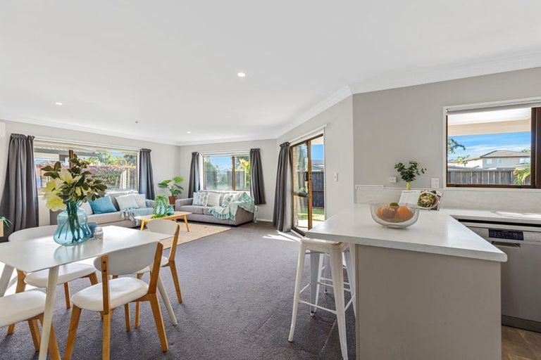 Photo of property in 40a Dickson Road, Papamoa Beach, Papamoa, 3118