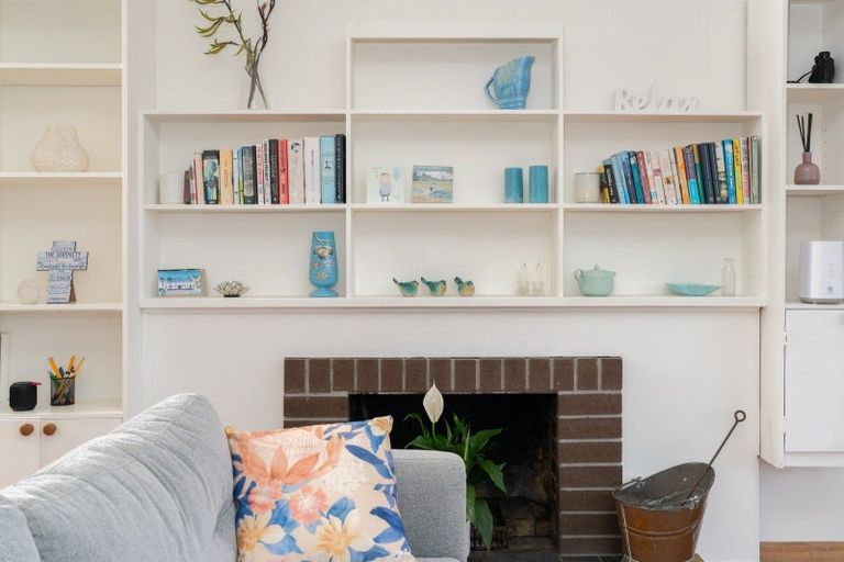 Photo of property in 37 Long Street, Raglan, 3225